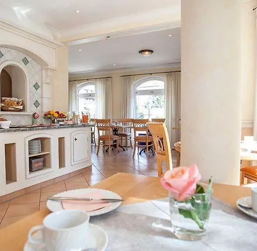 Egger-stueberl מלון 3*